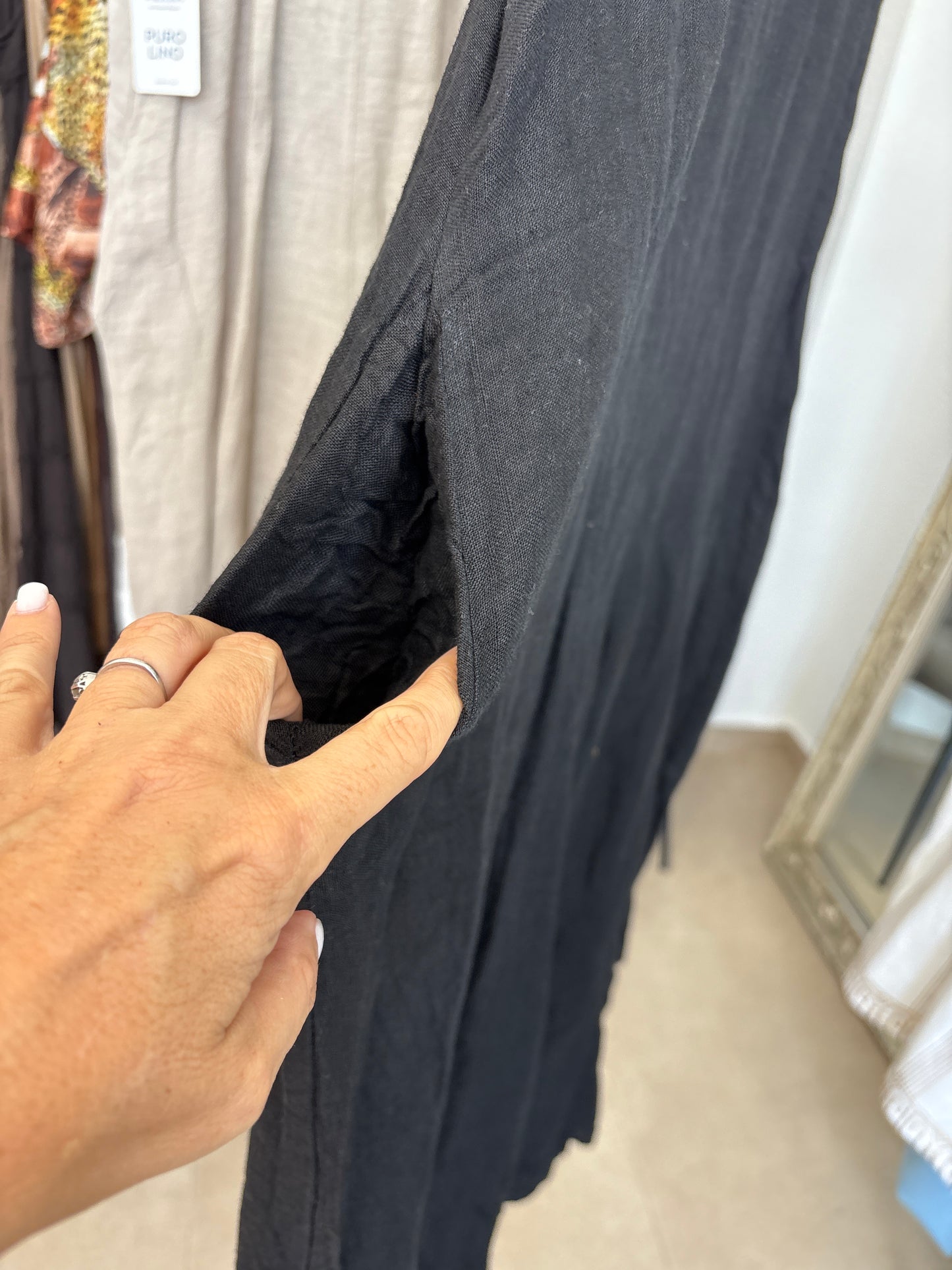 Oversized linen mono