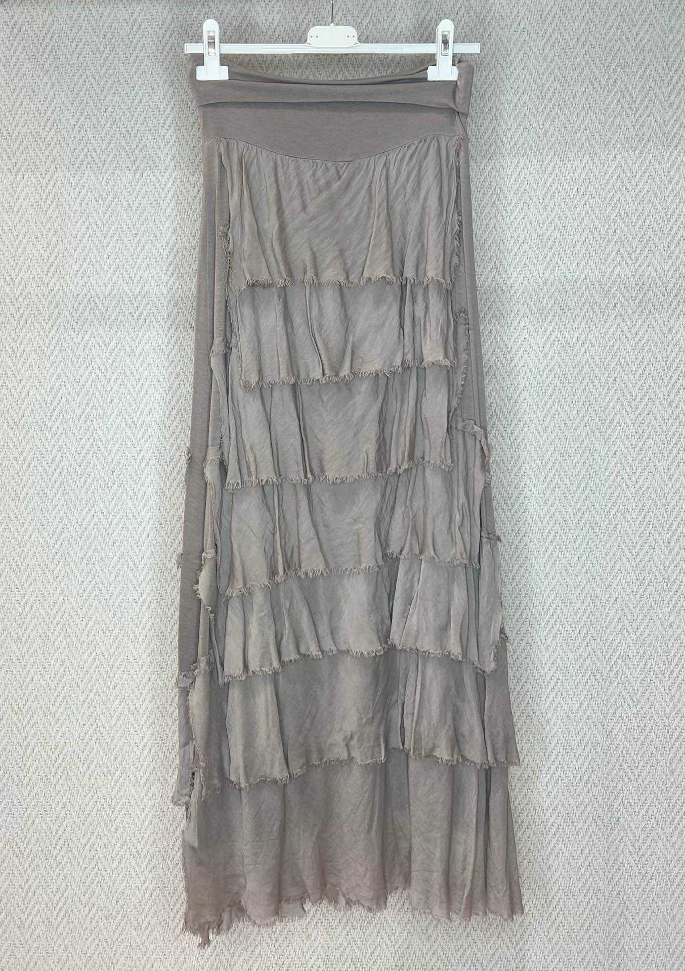 Tiered skirt
