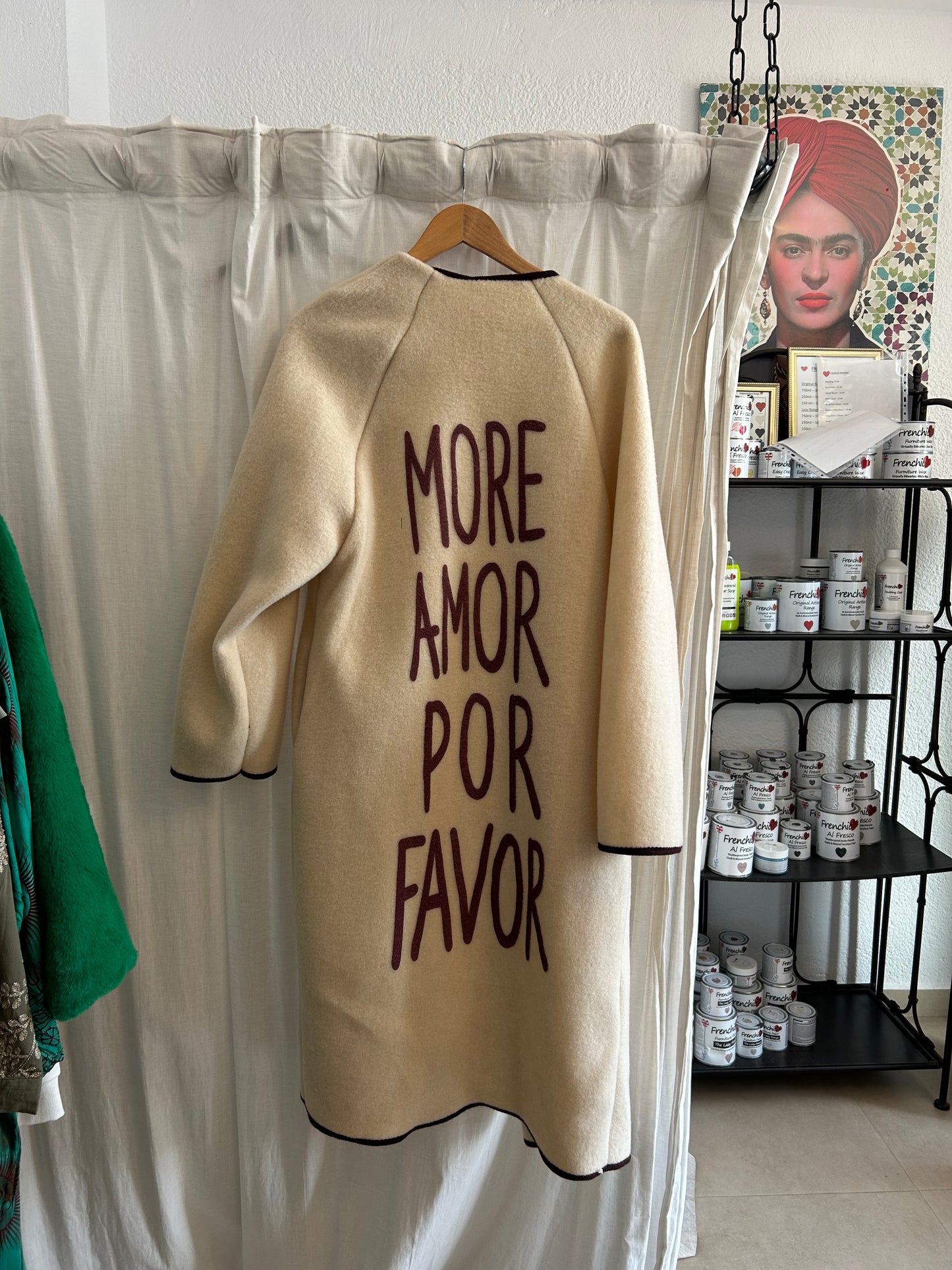 More Amor Por Favor