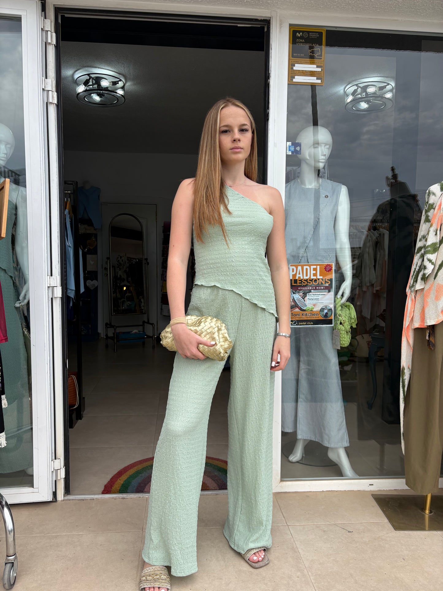 One shoulder Assymetrical top