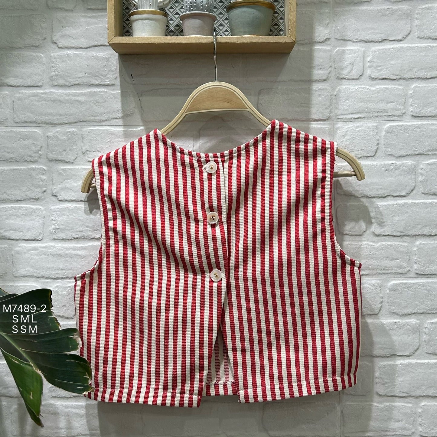 Cropped striped top