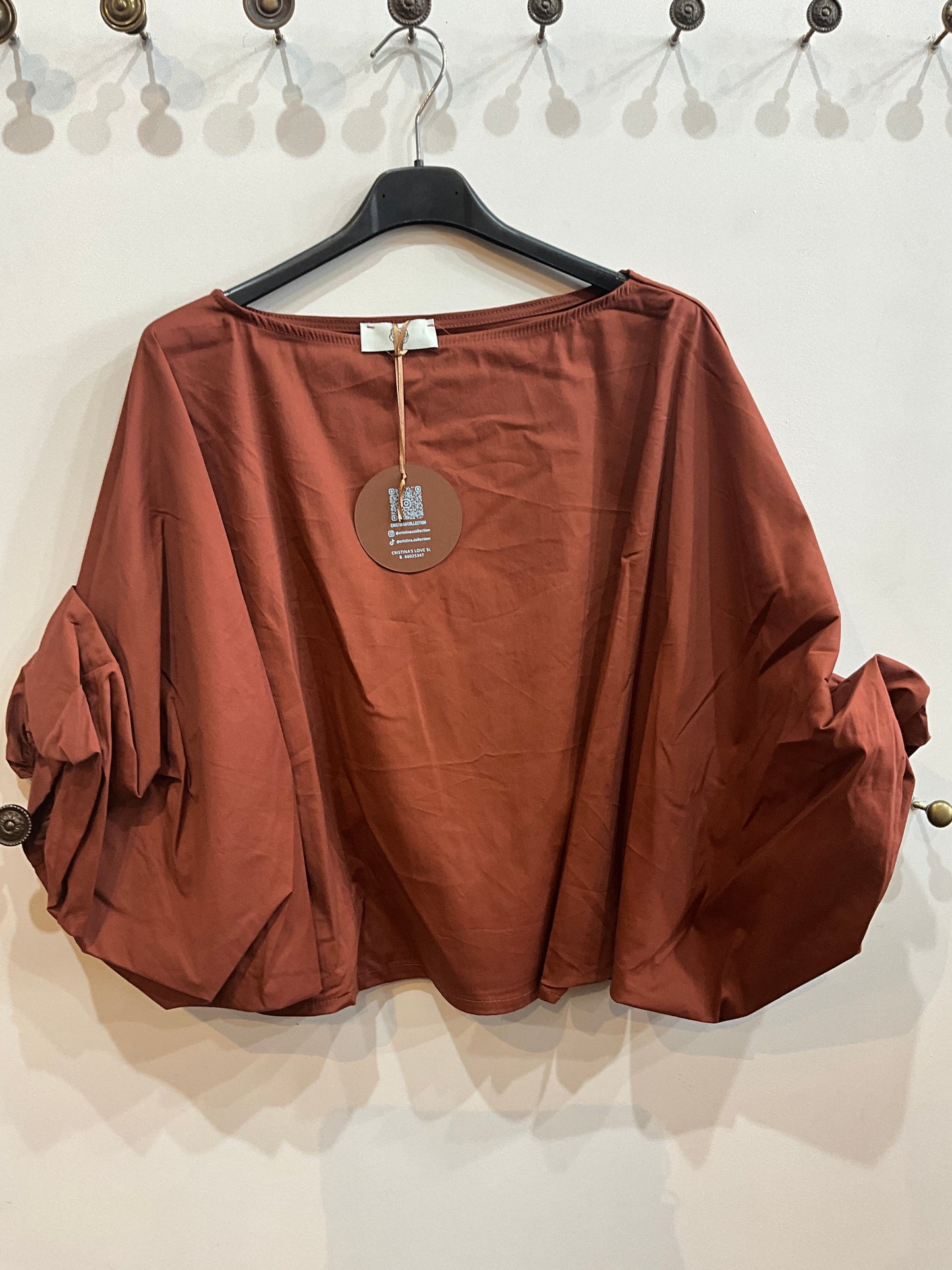 Ballon sleeve blouse