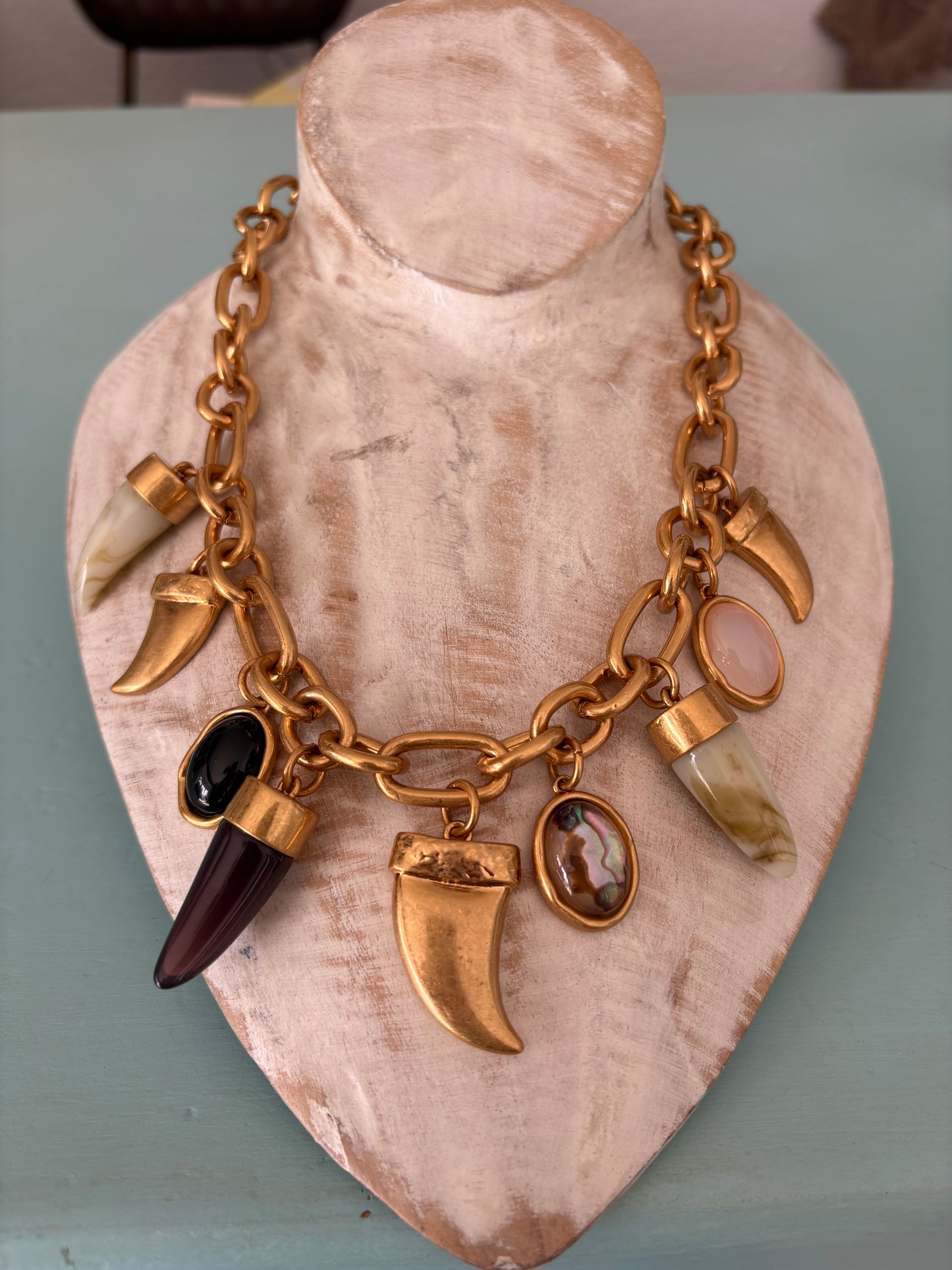 Chunky tusk necklace