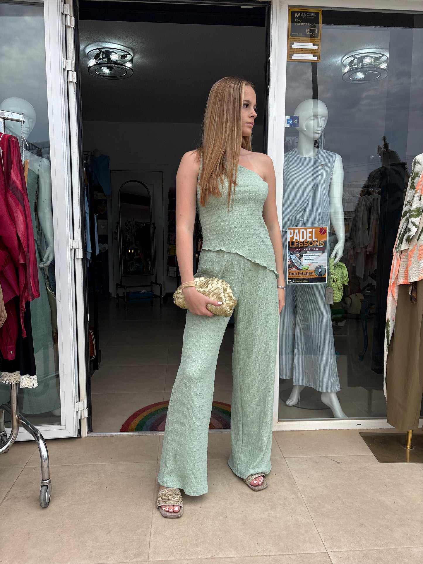 One shoulder Assymetrical top
