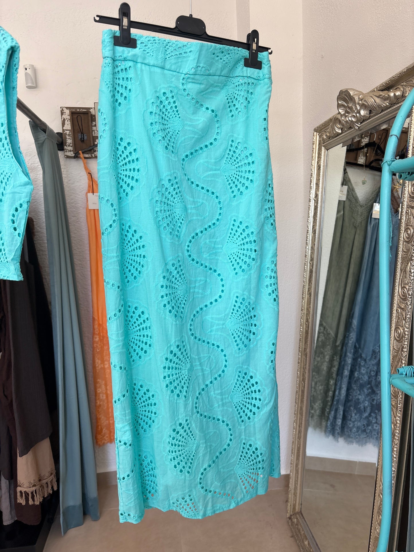 Aqua Broderie Anglaise Co-ord Set – Cropped Top & Slit Maxi Skirt