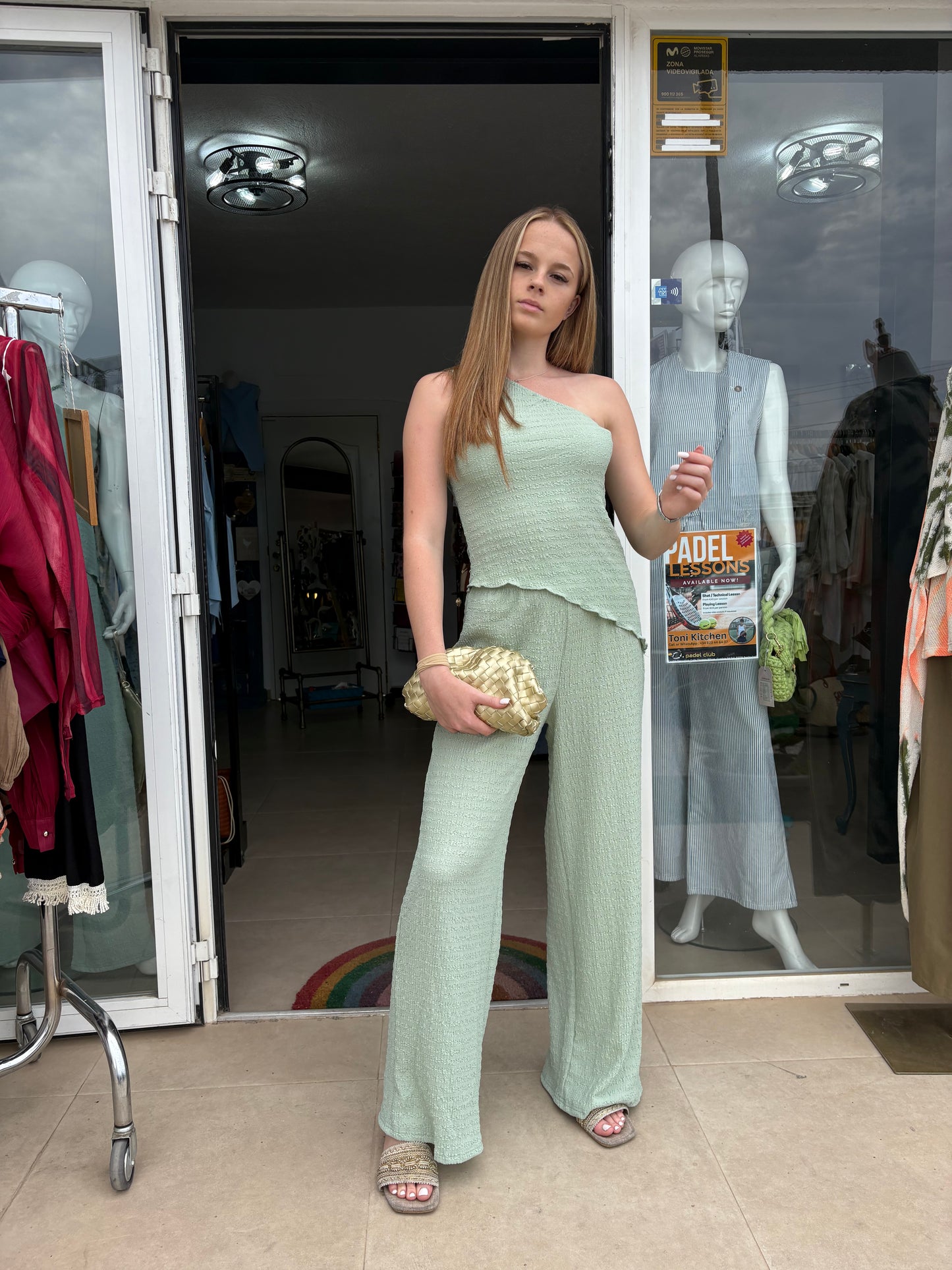 One shoulder Assymetrical top
