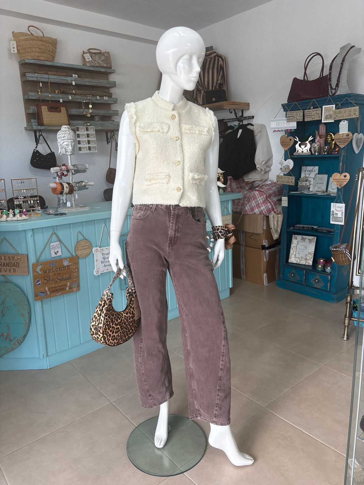 Barrel Leg High-Waisted Jeans – Mocha Brown