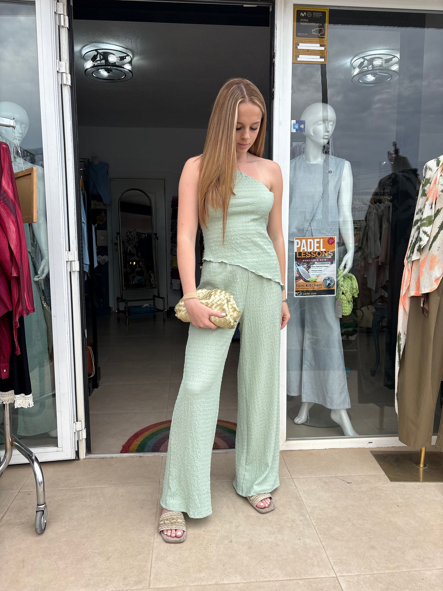 One shoulder Assymetrical top